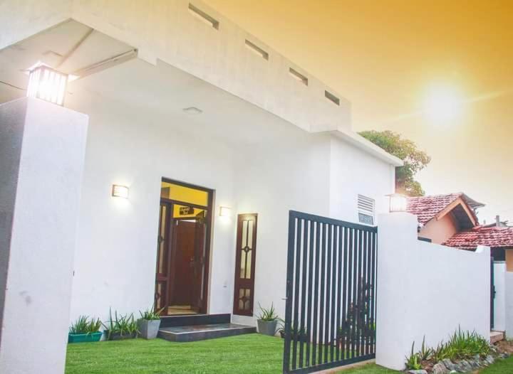 Aloevera Villa Негомбо Екстер'єр фото
